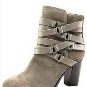 ADRIENNE VITTADINI CHARCOAL STYLE MAYA BOOT SIZE 9.5